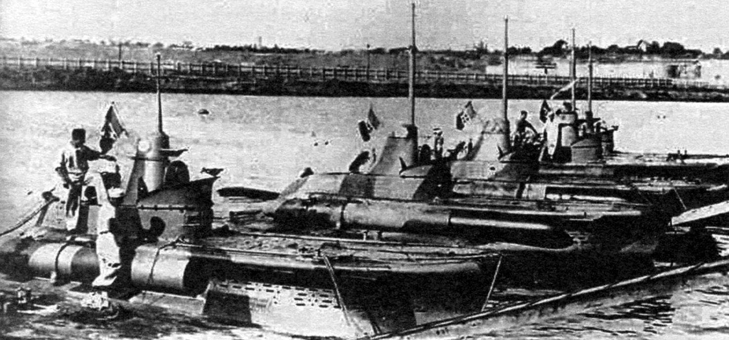 Italian boats SV in Munich, 1942