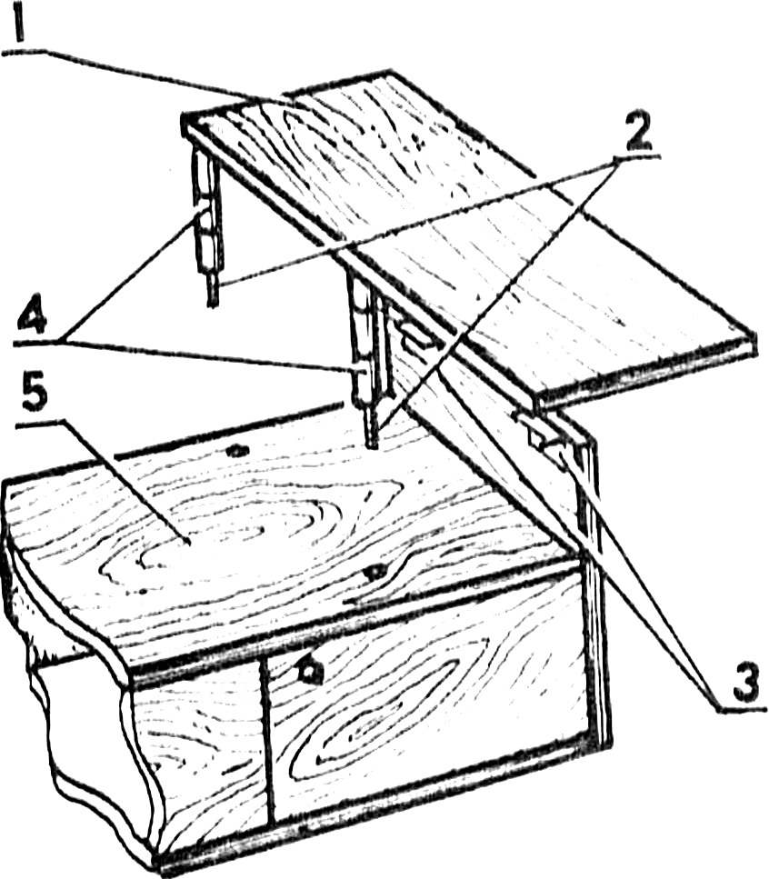 Fig. 2. The installation of a telephone shelf.