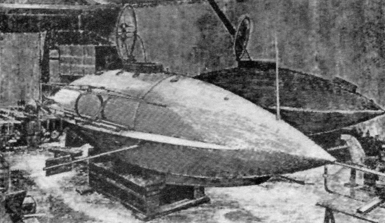 Submarine Guba, 2nd option (in the background of the 1st option)