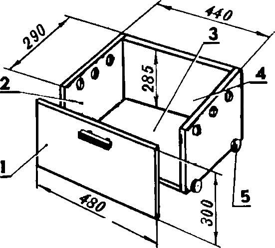 Sliding drawer for vegetables.