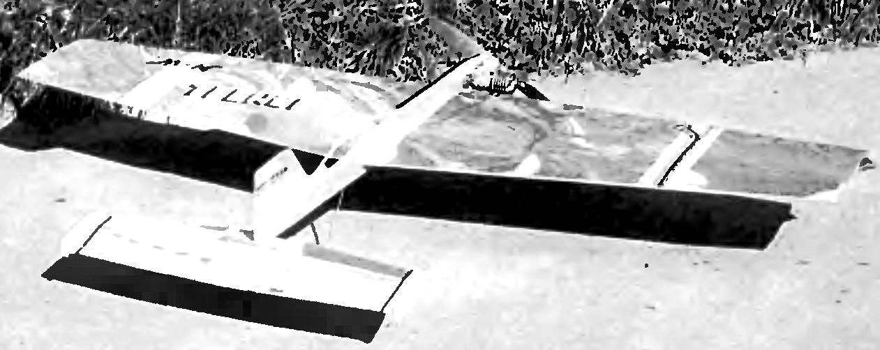 General view of the pilot of the airplane.