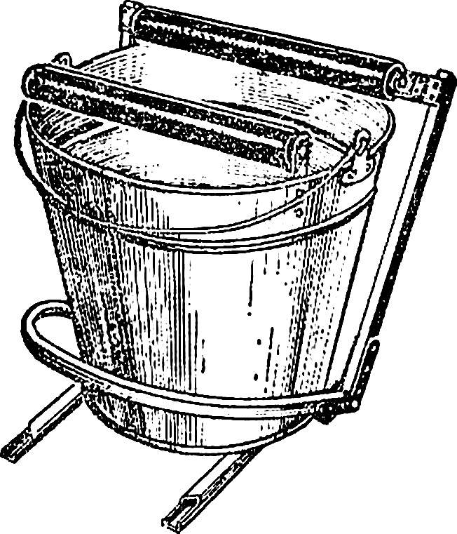 Fig. 1. Squeezing device in a bucket.