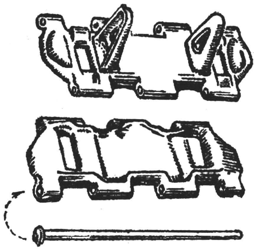 Trucks: with a crest (top) and without comb.