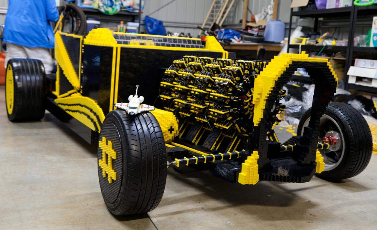 LEGO CAR TO DRIVE AROUND IN,