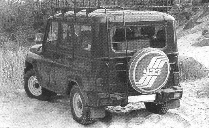 Комфортабельный джип UAZ HUNTER, воплотивший в себе всё лучшее, что было заложено отечественными конструкторами в семейство армейских вездеходов ГАЗ-67Б — ГАЗ-69 — УАЗ-469 —УАЗ-3151
