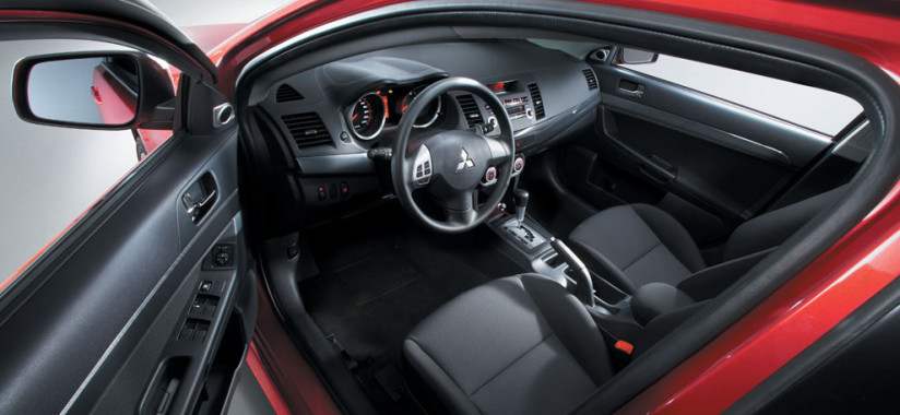 The interior is made in full accordance with modern principles of design and ergonomics. Between the speedometer and tachometer is a multifunction display that displays numerous settings required by the driver while driving
