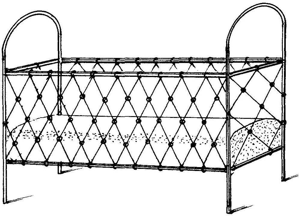 Cot with mesh