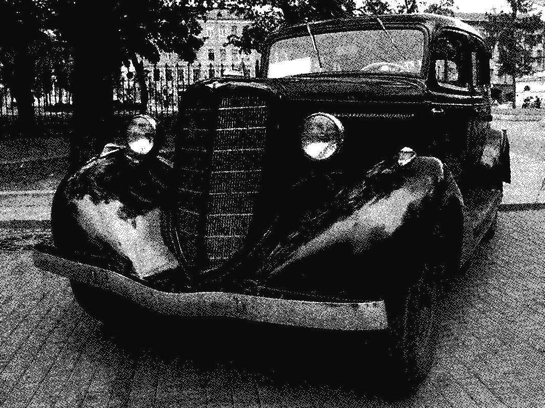 Автомобиль ГАЗ М-1 выпуска 1936 года с 4-цилиндровым двигателем мощностью 50 л.с.