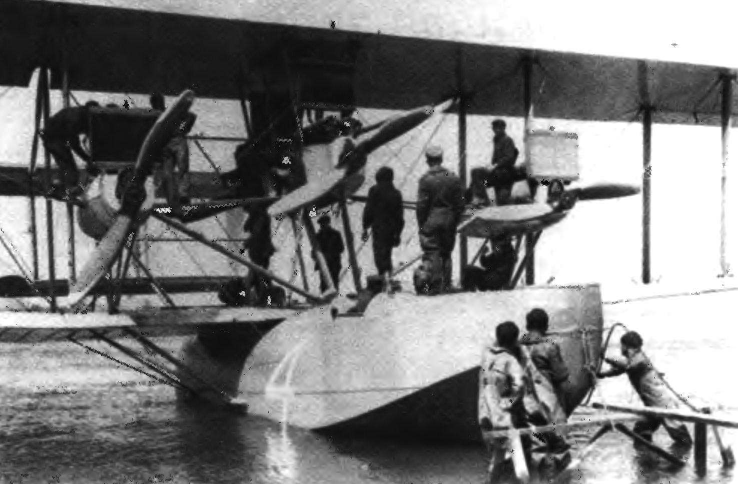 The launching of a flying boat NC-4