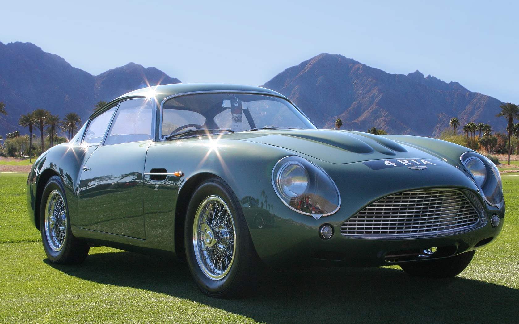 ASTON MARTIN DB4