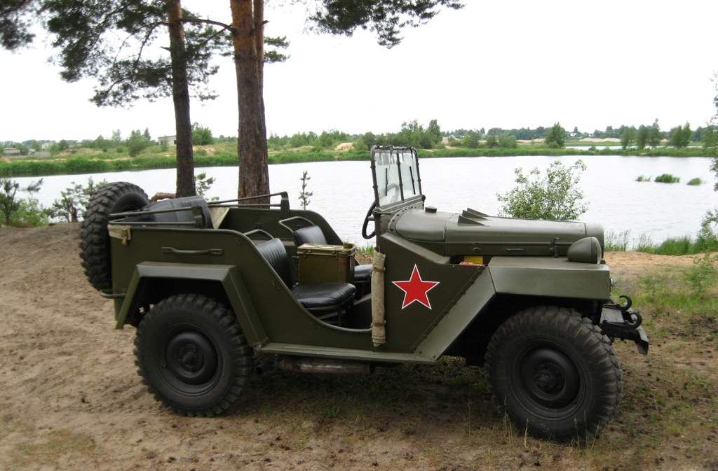 Four-wheel drive army jeep GAZ-67B of 1944