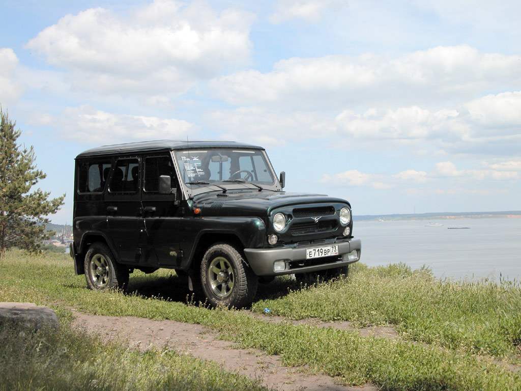 UAZ HUNTER