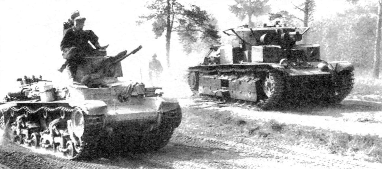Немецкий танк чешского производства Pz.Kpfw35(t) и танк Т-28 (на фото - справа). Восточный фронт, 1941 г.