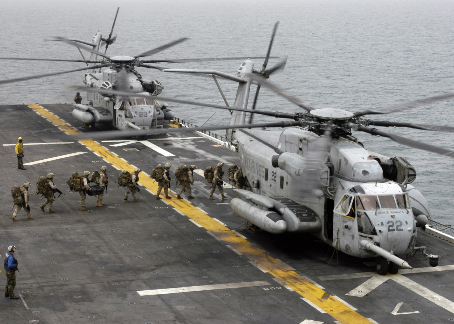 SIKORSKY MH-53E SEA DRAGON