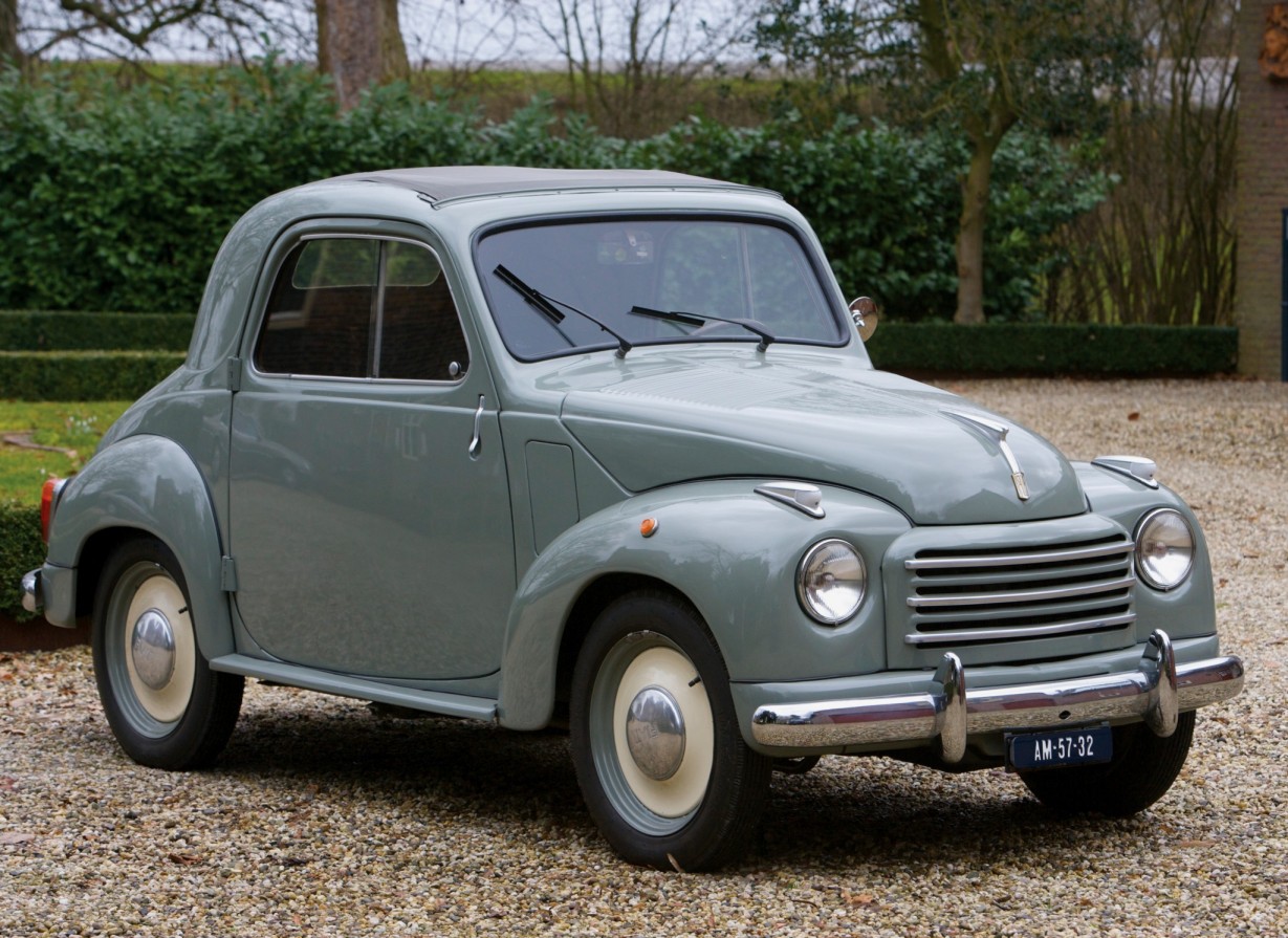 Compact double FIAT-500 TOPOLINO — the most popular Italian car of 30 years (1936)