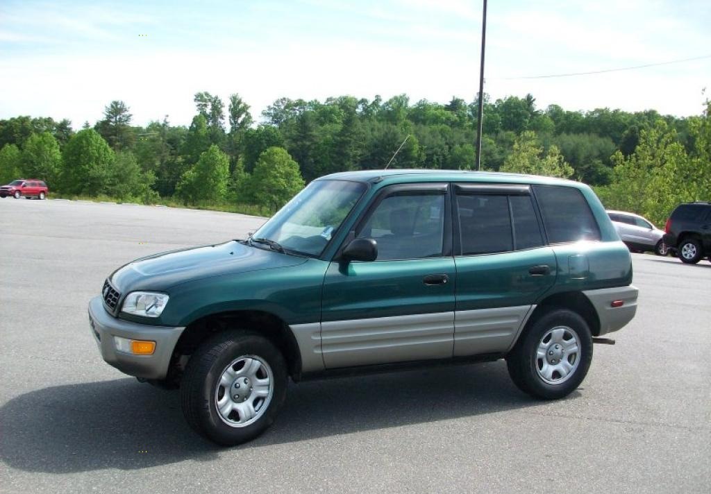 TOYOTA RAV4