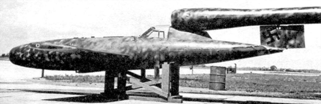 Морской вариант «Райхенберг IV». Машина окрашена в камуфляж, свастика - чёрная