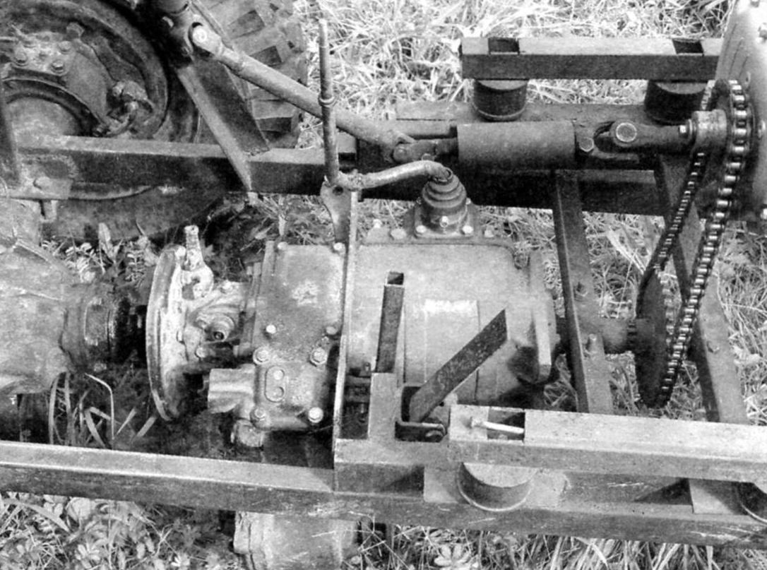 Transmission and transmission from the car UAZ-469