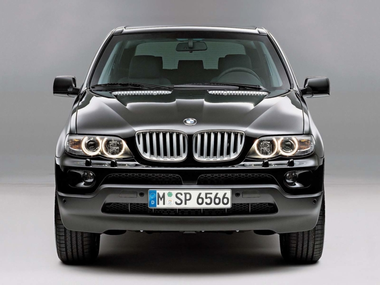 Машина bmw х5