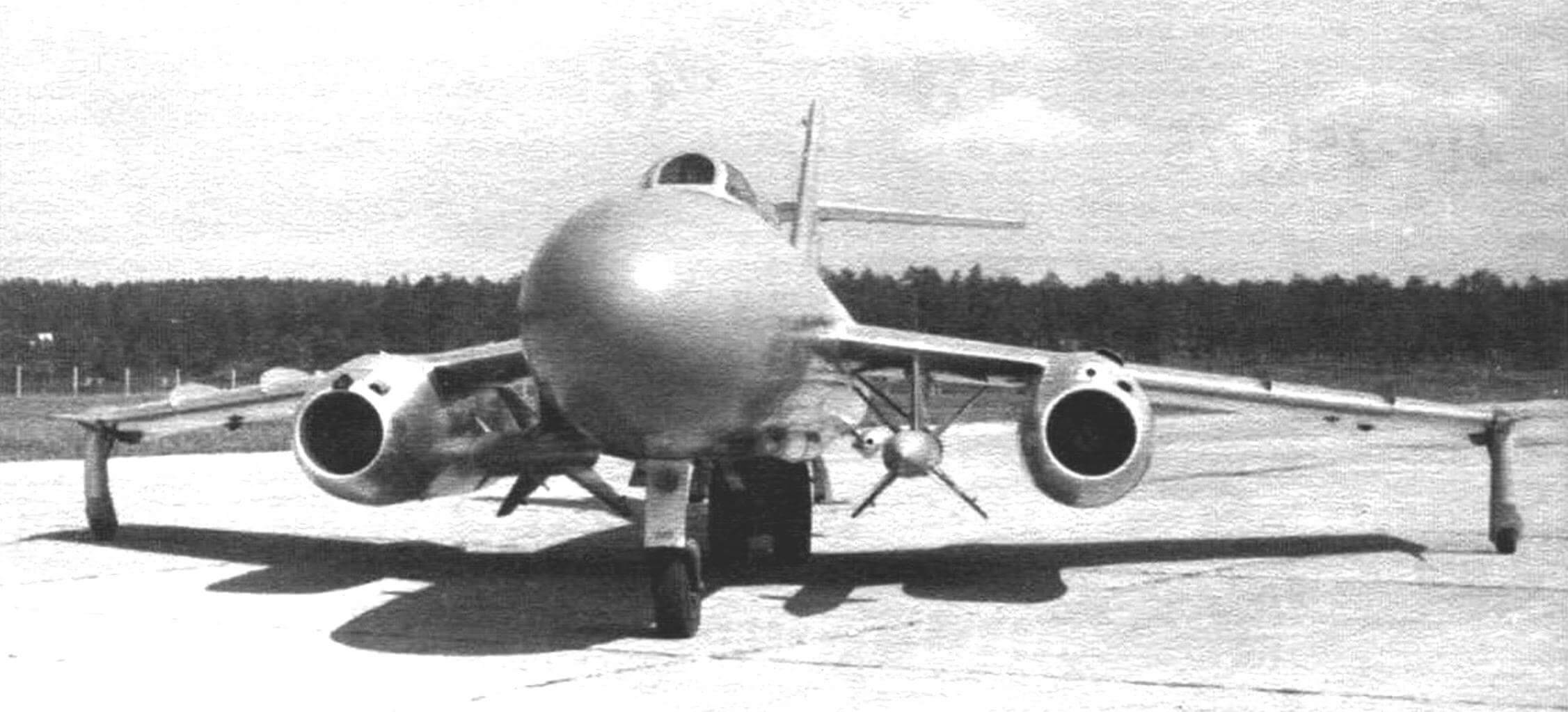 Як-25К с ракетами К-8