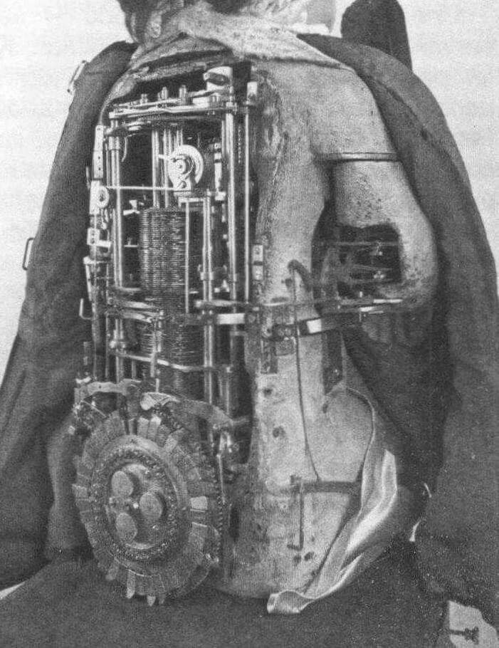 Механические куклы Пьера Жаке Дро умели музицировать, писать и рисовать. В конструкции «Писаря» (вверху) использовалось более 4000 деталей