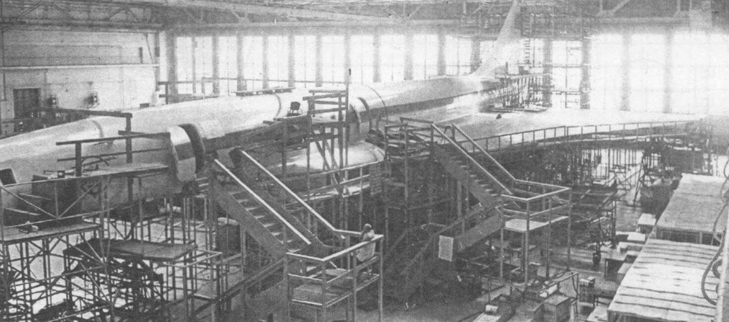 Постройка первого опытного образца Ту-144