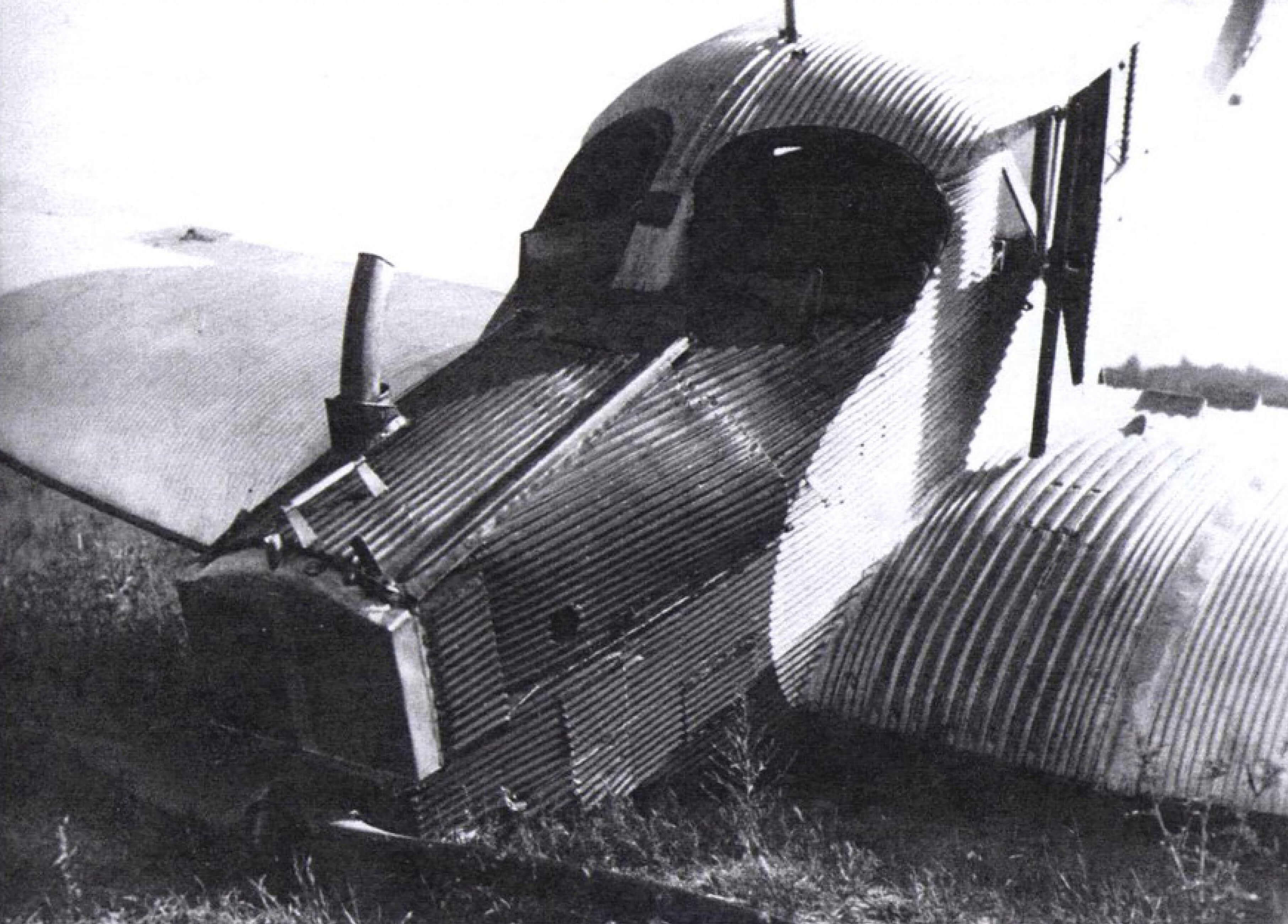 Авария Ю-13 из 35-го авиаотряда на взлете в Ташкенте, пилот С. Симоненко, 17 мая 1930 г.