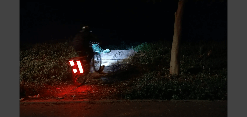 Безумно яркий велосипед со светодиодной подсветкой