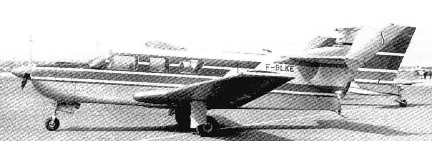 М-360/4 на аэродроме в Ле-Бурже (1964 год)