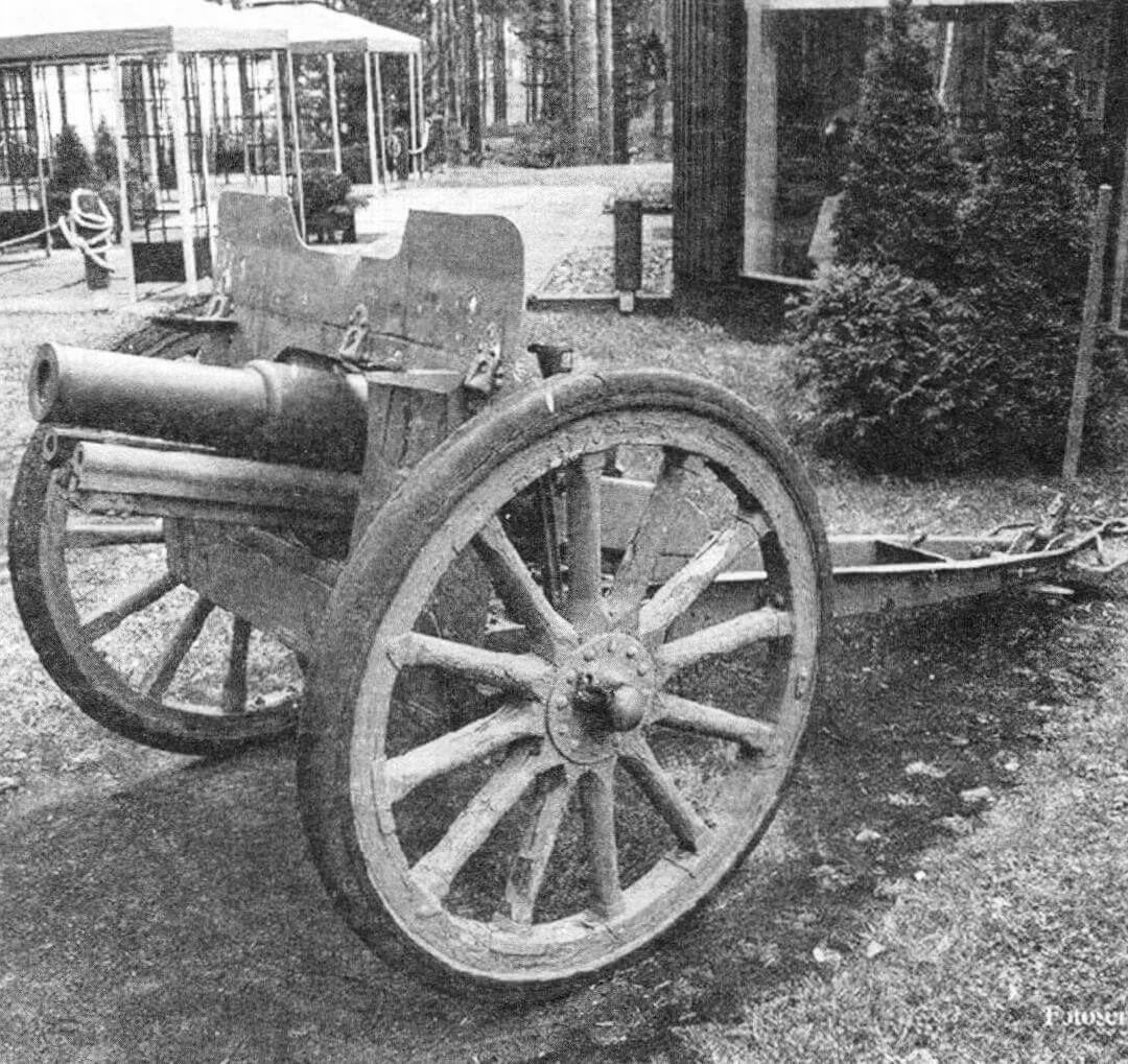 76-мм полковая пушка обр. 1927 г. на деревянных колесах