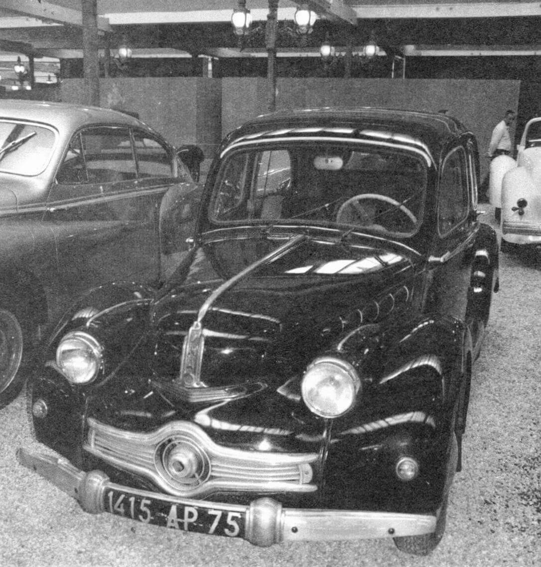 Panhard Dyna Х86 1953 года из коллекции Национального автомобильного музея Франции. Ранее этот автомобиль принадлежал Полю Панару