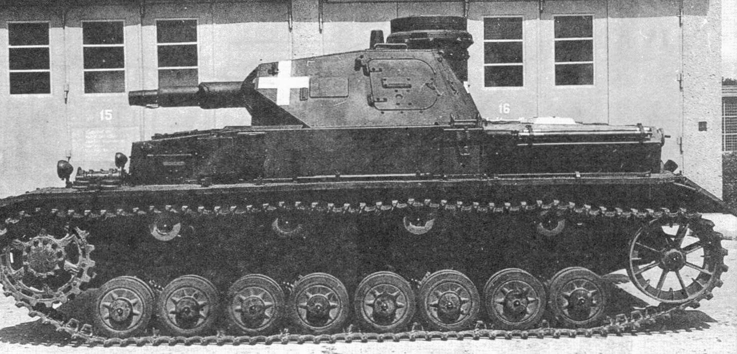 Танк Pz.IV Ausf.C. Судя по белому кресту, снимок сделан накануне Польской кампании