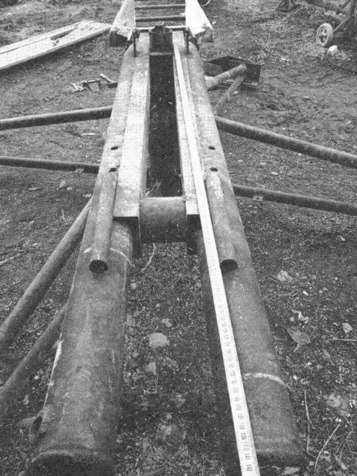 Консоль стрелы сделана из двух труб и усилена двумя швеллерами
