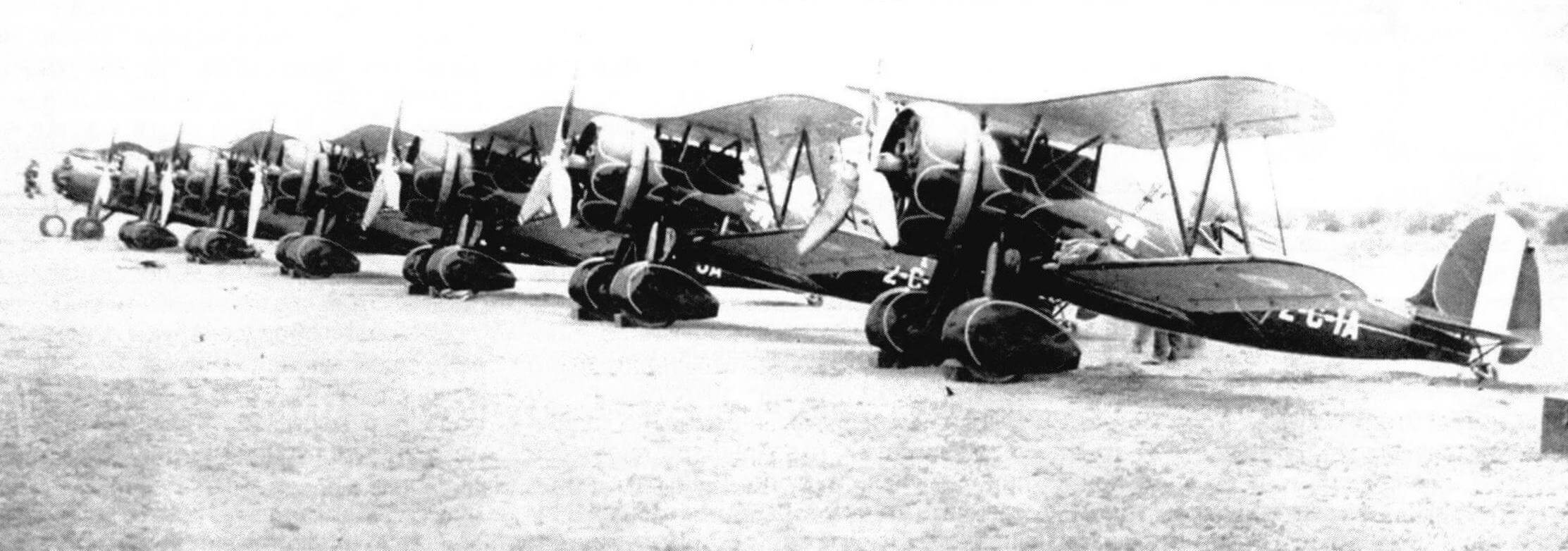 Линейка Са. 114 на авиабазе Чиклайо, 1939 год