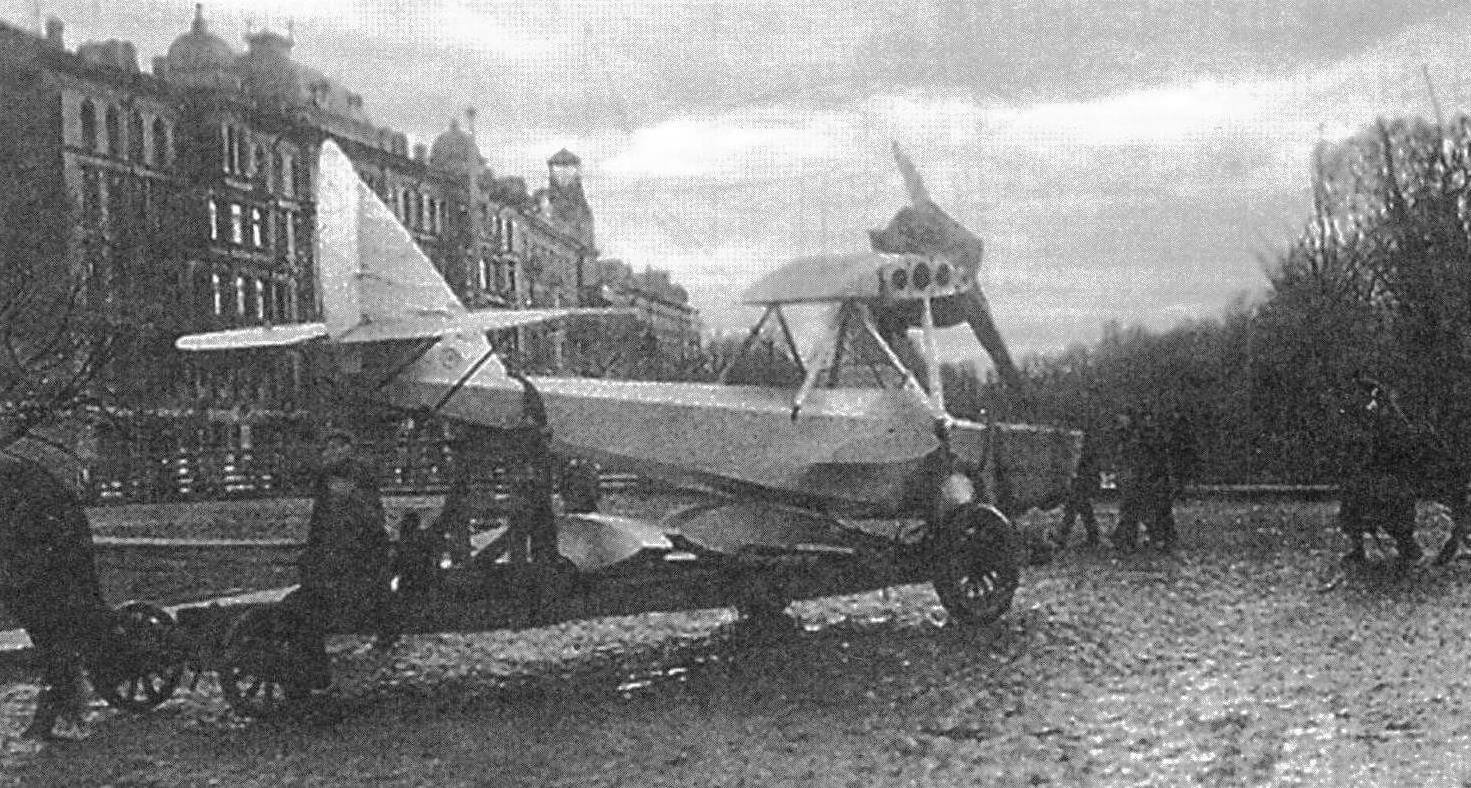 Перевозка амфибии Ш-1 на Комендантский аэродром, 1928 год