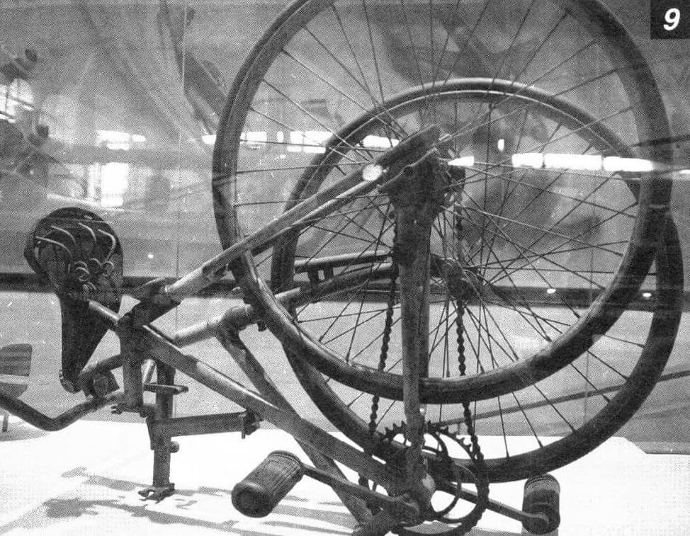 Компактный складной велосипед для парашютистов (!), выпущенный компанией Bianchi в 1939 году