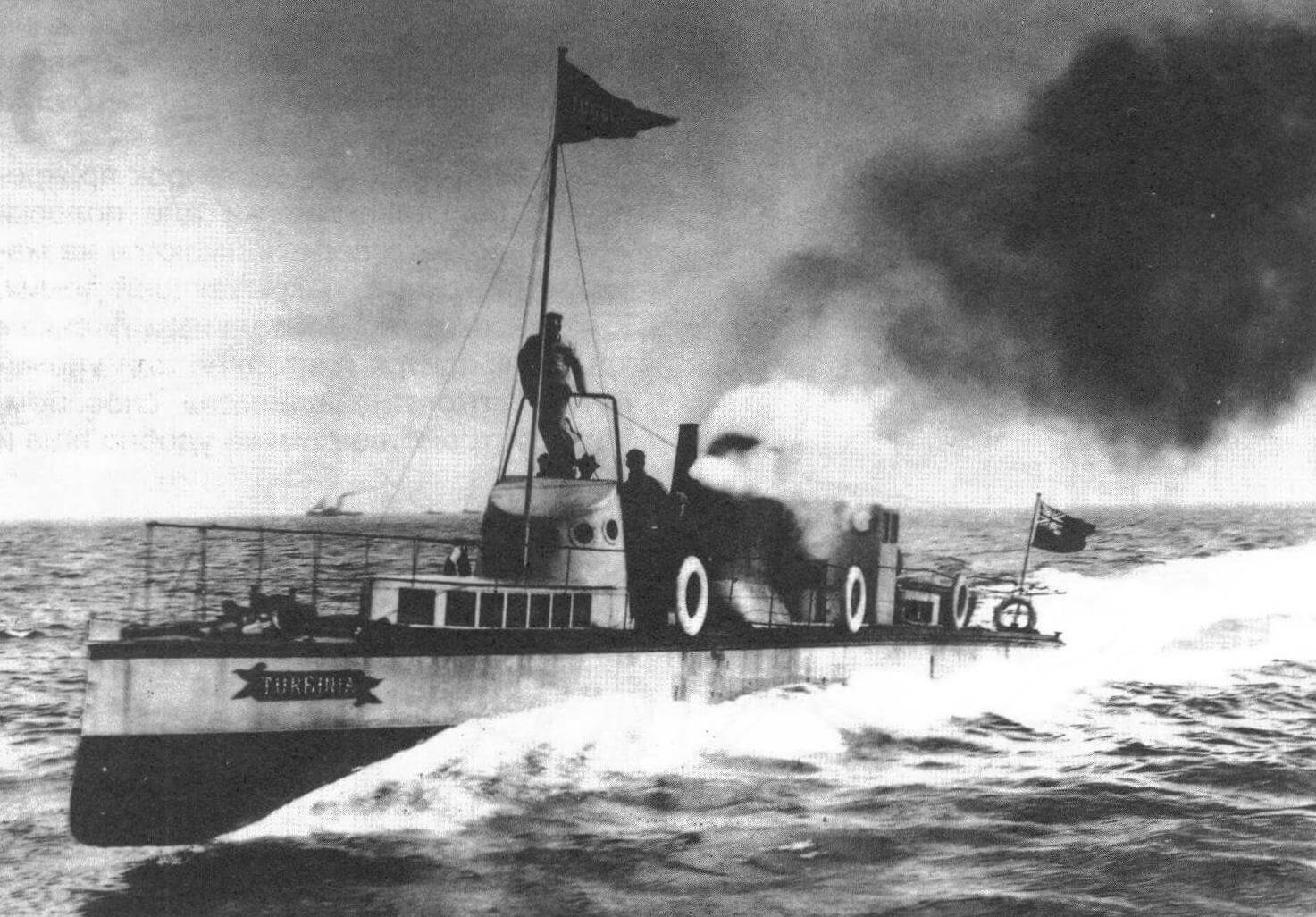 Экспериментальная яхта «Турбиния» на полном ходу. В конце XIX века это небольшое судно было самым быстроходным в мире