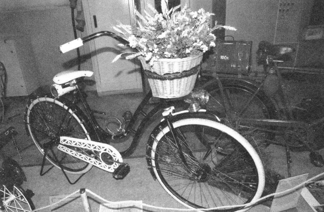 В основе проекта «Кобальт&Филигрань» дамский велосипед Hermes середины прошлого века
