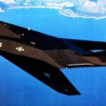 В НЕБЕ — F-117
