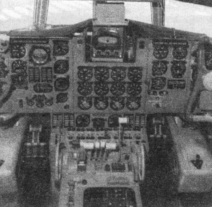 Кабина пилотов Ил-62М