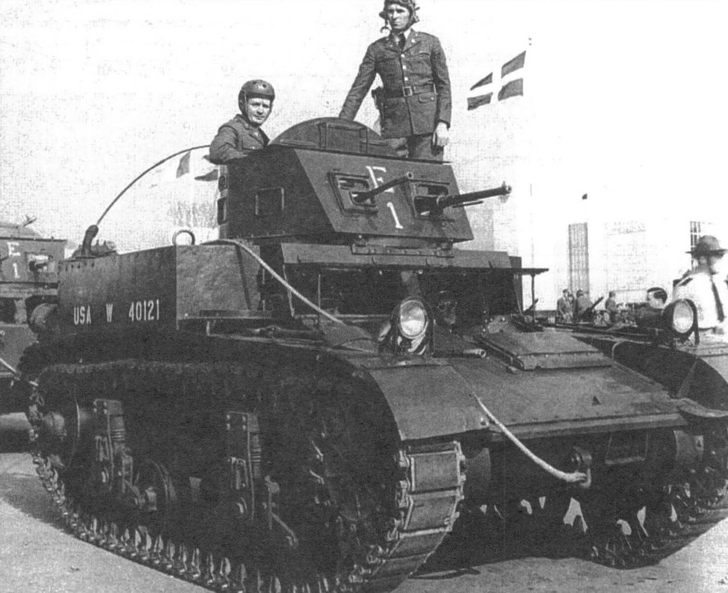 Легкие танки (боевые машины) М1 из состава 7-й механизированной кавалерийской бригады на Всемирной выставке в Нью-Йорке, 1939 год