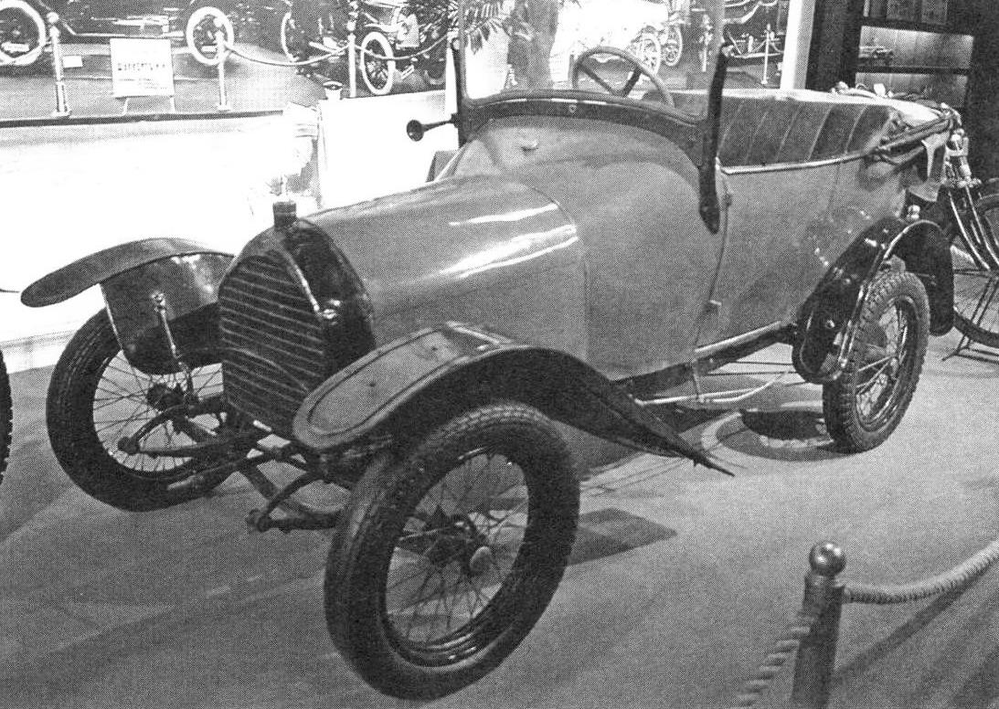 Автомобиль Peugeot Bebe 1913 года