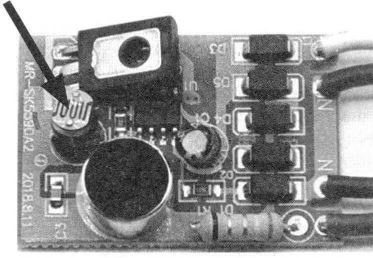 Внутренние компоненты сенсора с обозначением фотодатчика