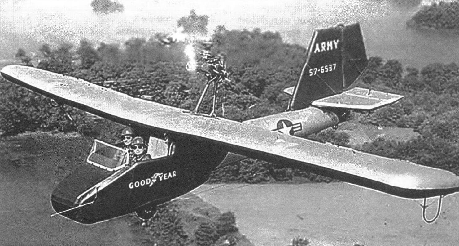 Двухместный надувной самолет Goodyear GA-466 (XAO-2-GI)