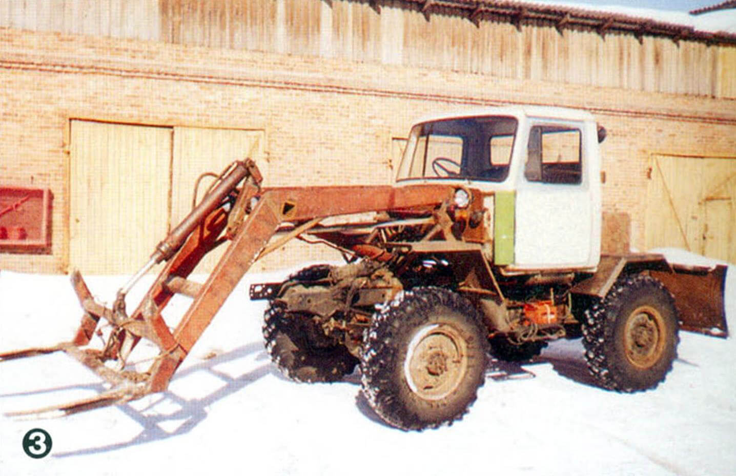 Большой трактор (фото 3) собрал на полноприводном шасси ЗиЛ-131