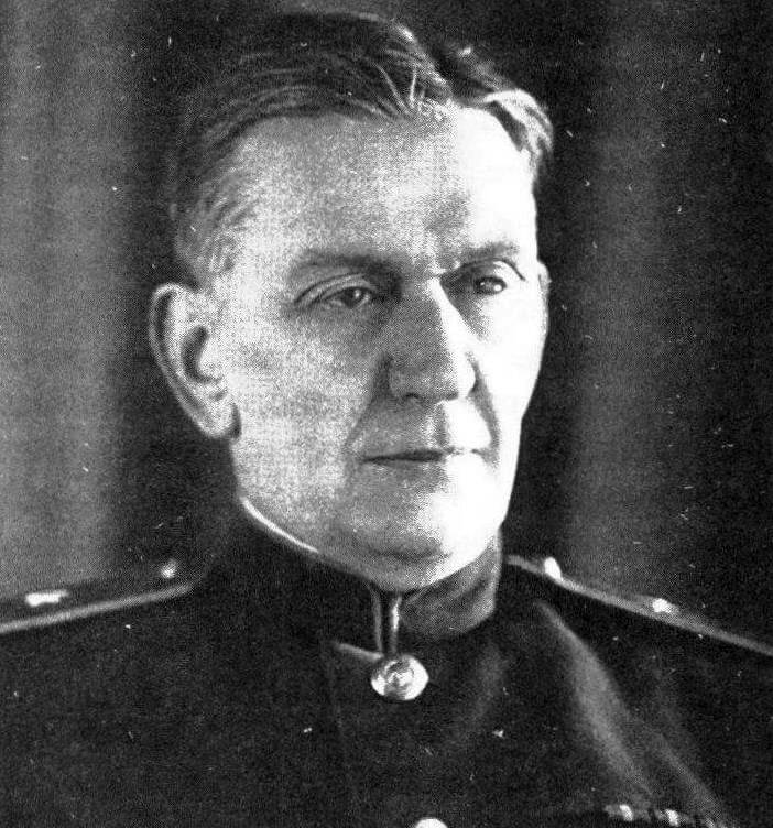 М.М. Шишмарев в середине 1940-х годов - генерал-майор инженерно-технической службы ВВС, профессор ВВИА им. Н.Е. Жуковского