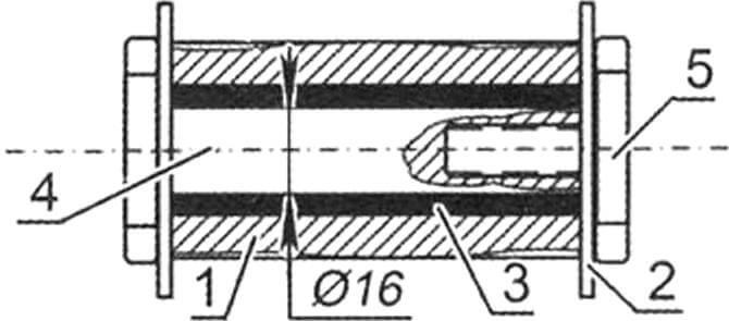 Рис. 4. Шарнирный узел соединения подвески заднего колеса с рамой