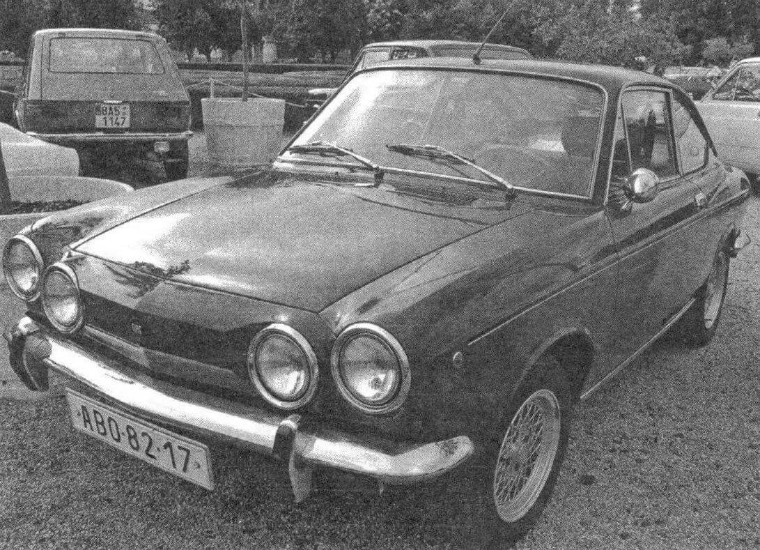 Автомобиль Fiat 850 Sport Coupe образца 1968 года