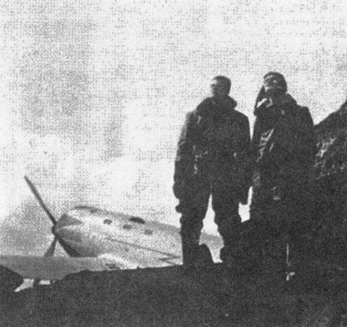 Стратоплан «Победа-1» на месте вынужденной посадки. Кадр из фильма «Победа» («Мосфильм», 1938 год)