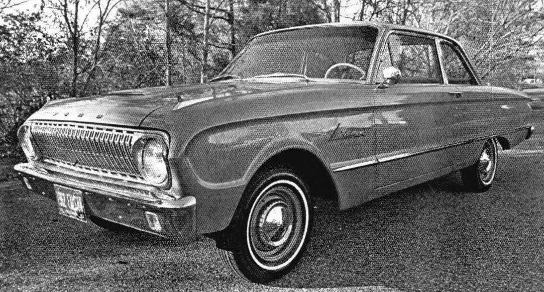 2-дверный седан Falcon 1962 года